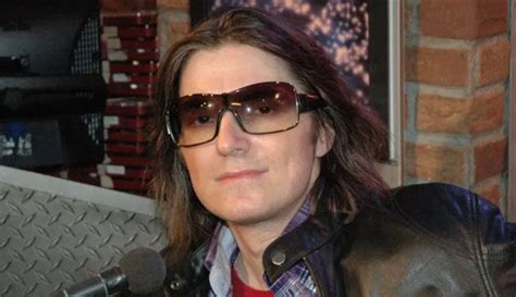 mitch hedberg death photo.